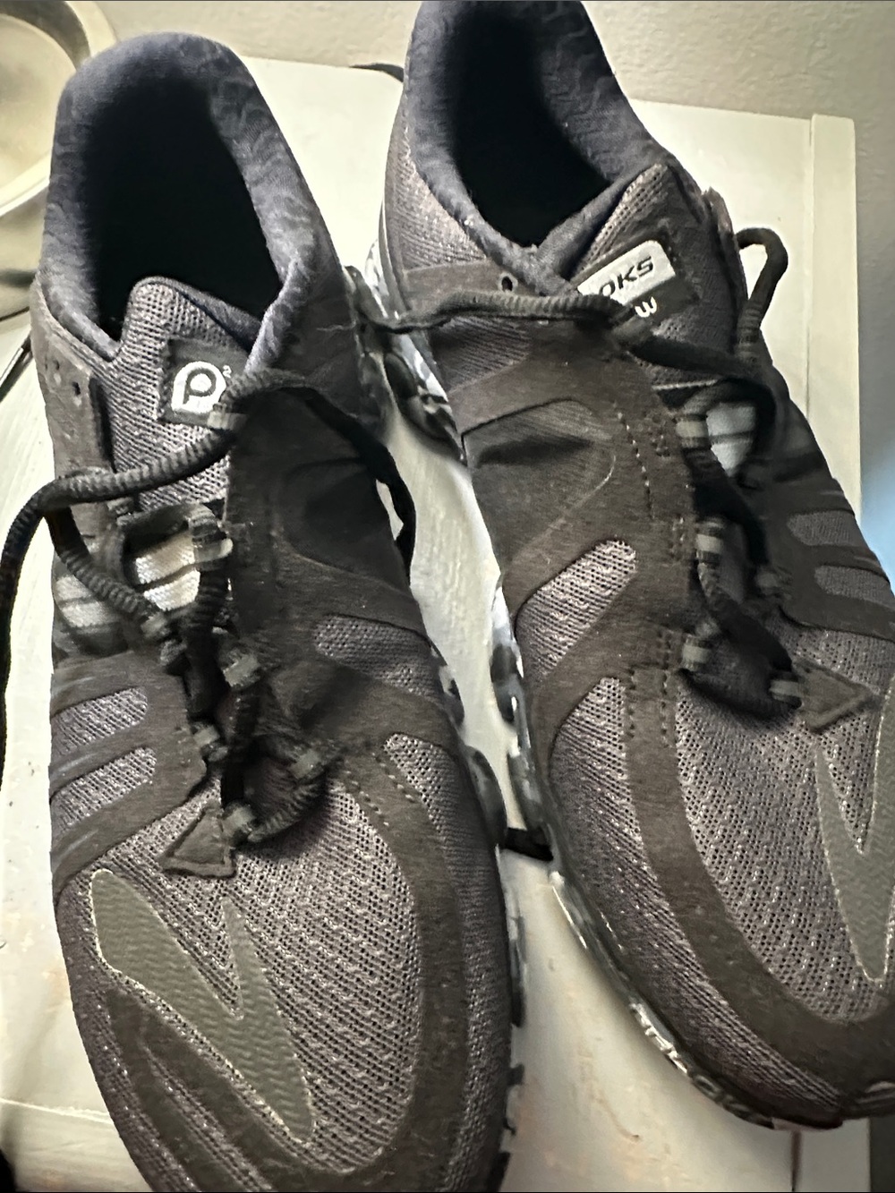 Brooks Black and Gray Men's Athletic Running Shoes